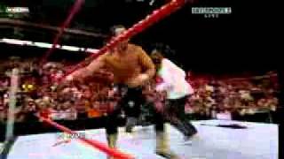 WWE  Snoop Dogg vs. Chavo Guerrero