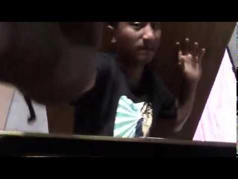 Video lucu ketimpa lemari