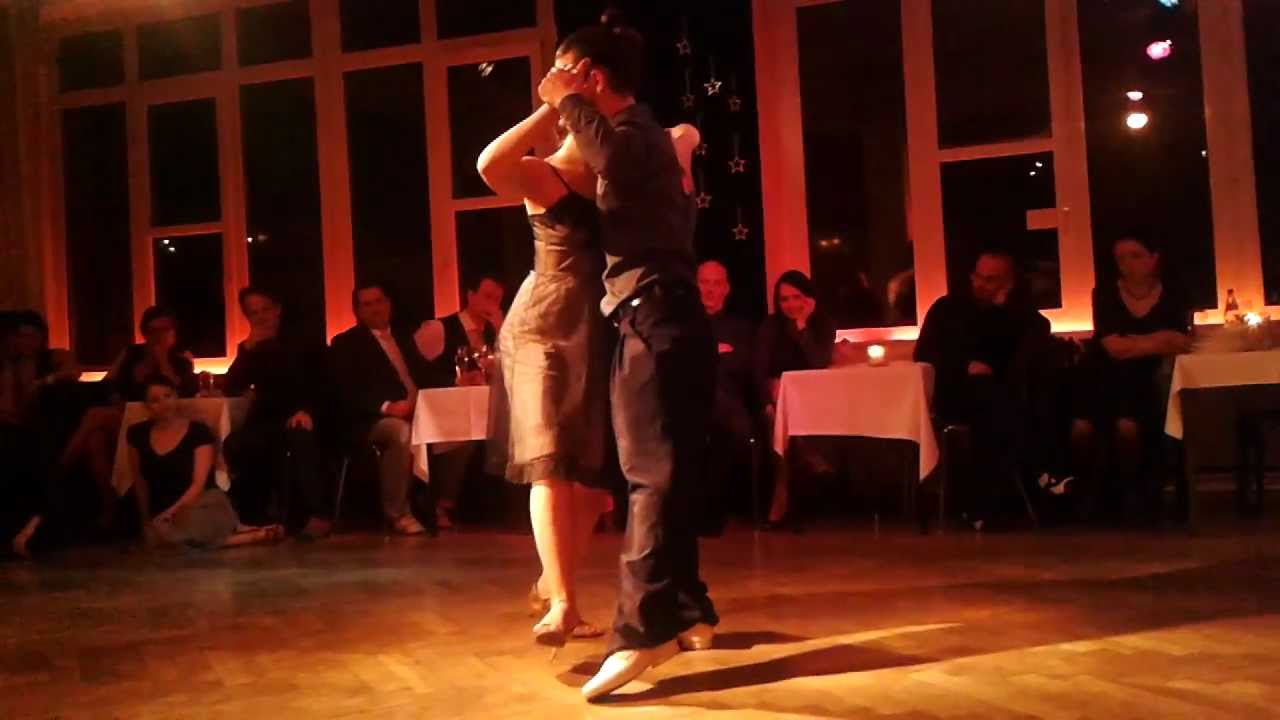 Maja Petrovic & Marko Miljevic (Pugliese - Maciel: Esta noche de luna)