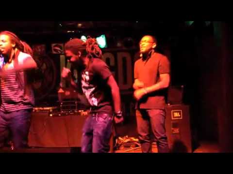 $takz & Hitz performing Yung N!gga $hit live