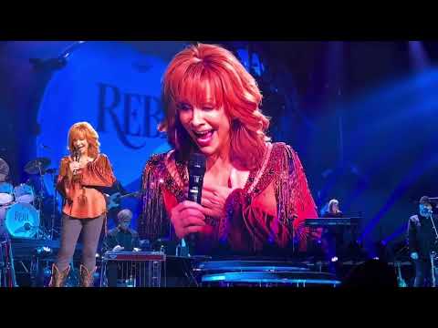 Reba and Vince Gill - The Heart Won’t Lie - Live