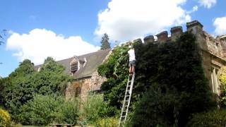 preview picture of video 'Nucleus - Simon Meiklejohn Sculpture (Hampton Court Herefordshire)'