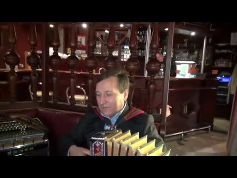 Branko in Matej Mešl & Brane Klavžar & Janez Dolenc-Kadar pa mim' hišce grem (v živo)