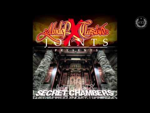 Charlie Tzara & J  Dose - Cazatormentas (Prod. Neomai)