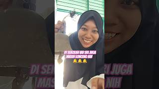 Download lagu Do you use bells at school too, Shiny? 🙋‍♂️🙋‍♀️ #shorts #bell #school #shinyibusri mp3