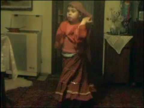 Vanessa dans satu nou de sus