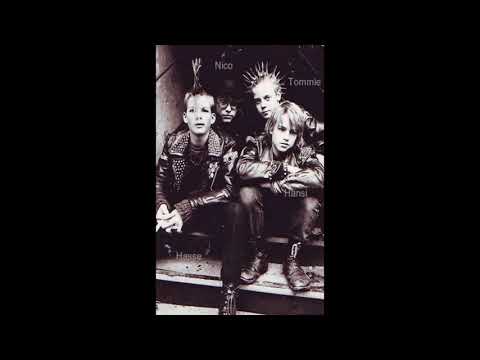 Nisses Nötter - Datorernas Död (Computers Dead)