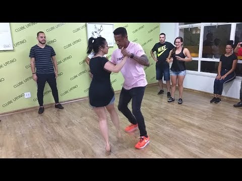 Diogo Nogueira I Pé Na Areia I Samba de Gafieira Part. Marcelo Chocolate