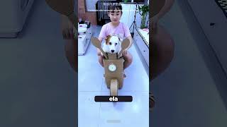 ESSA MENINA SE DIVERTE COM SEUS PETS