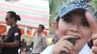 Download lagu Ratna Antika - Aku Ra Kuat Mbok & Ngamen 5 mp3