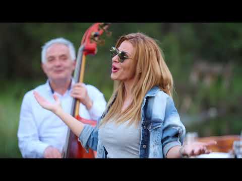 Elena Velevska i grupa Cardak - Mi izlegla Evda niz carsija