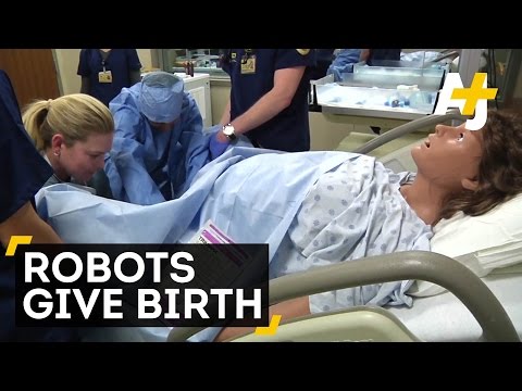 Nursing Mannequins Give Birth, Train Students