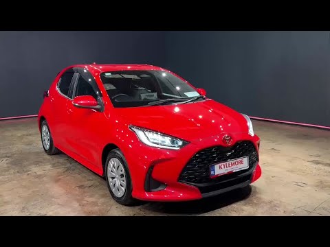 Toyota Yaris 1.5 HYBRID AUTOMATIC - CRUISE CONTROL - Image 2