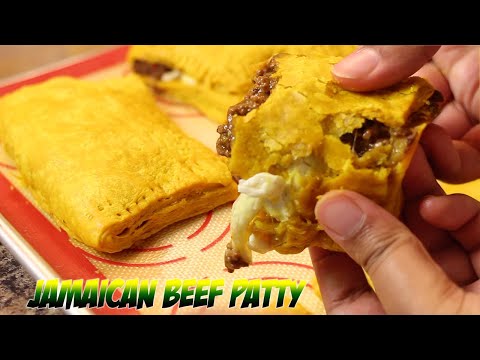 HOW TO MAKE JAMAICAN BEEF PATTIES