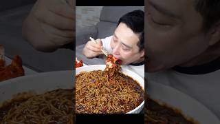 Download lagu BIG BITES black bean noodles jajangmyeon mukbang eating show ©️면상호[NoodleFighter] mp3
