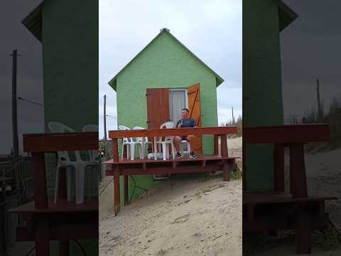 CASA FRENTE A EL OCÉANO EN BARRA DE VALIZAS URUGUAY. Contacto: 094 195 151