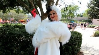 Cruella De Vil Chases Rabbit at Epcot, Greets Us in Rare Pre-Halloween Appearance Walt Disney World