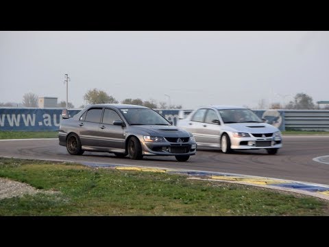3x Mitsubishi Lancer Evo crazy show: launch, flames, sideways & smoking tires