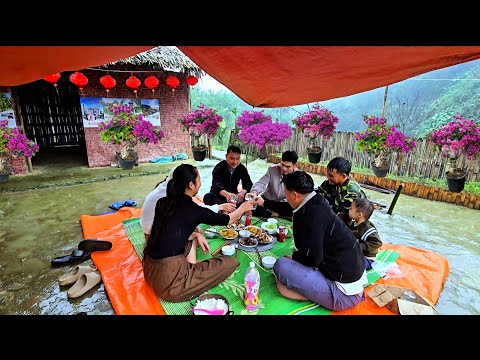 Alex's New Year's gift-A cozy meal with everyone in the village.