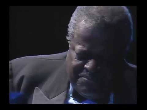 Oscar Peterson Quartet featuring Joe Pass -  Nigerian Marketplace