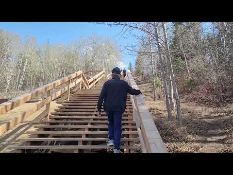 DID WE ABLE TO CLIMB THE 250 STEPS  OF FOX DRIVE PARK UPSTAIRS @ Lourdes Wasin