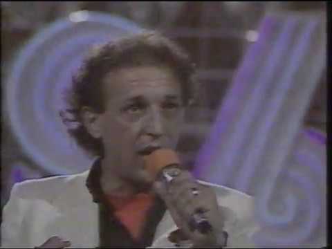 Jovica Škaro i zbor - Crveni gariful (Split (Ustanak i more) 1986 uživo)