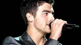 Joe Jonas &amp; Demi Lovato camp rock tour &quot;wouldn&#39;t change a thing&quot; live  9-18-2010