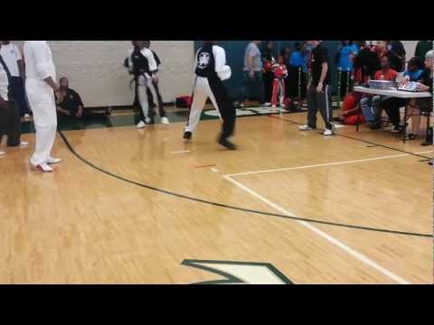 Dwight Bargainer vs Horace Morgan(Lightweight Finals)