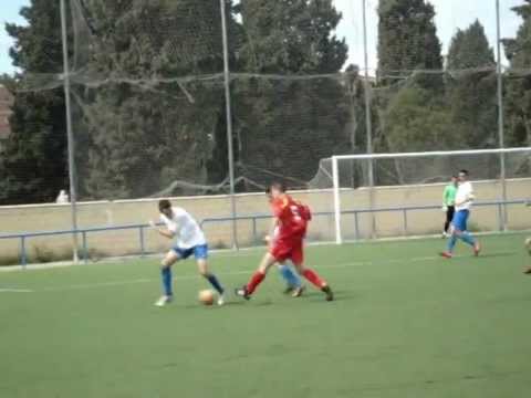 Minuto 61. La gran ocasión de Christian para empatar el Pozo, al final saldría fuera