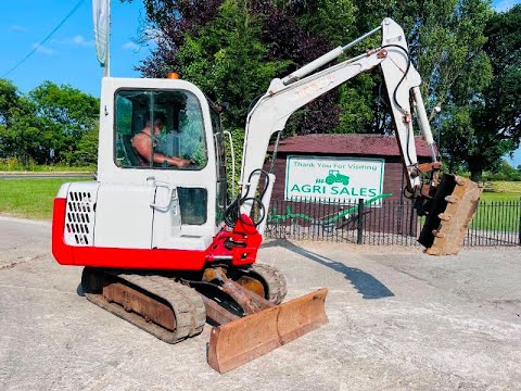 TAKEUCHI TB250 TRACKED EXCAVATOR *YEAR 2008* C/W ROTATING BUCKET