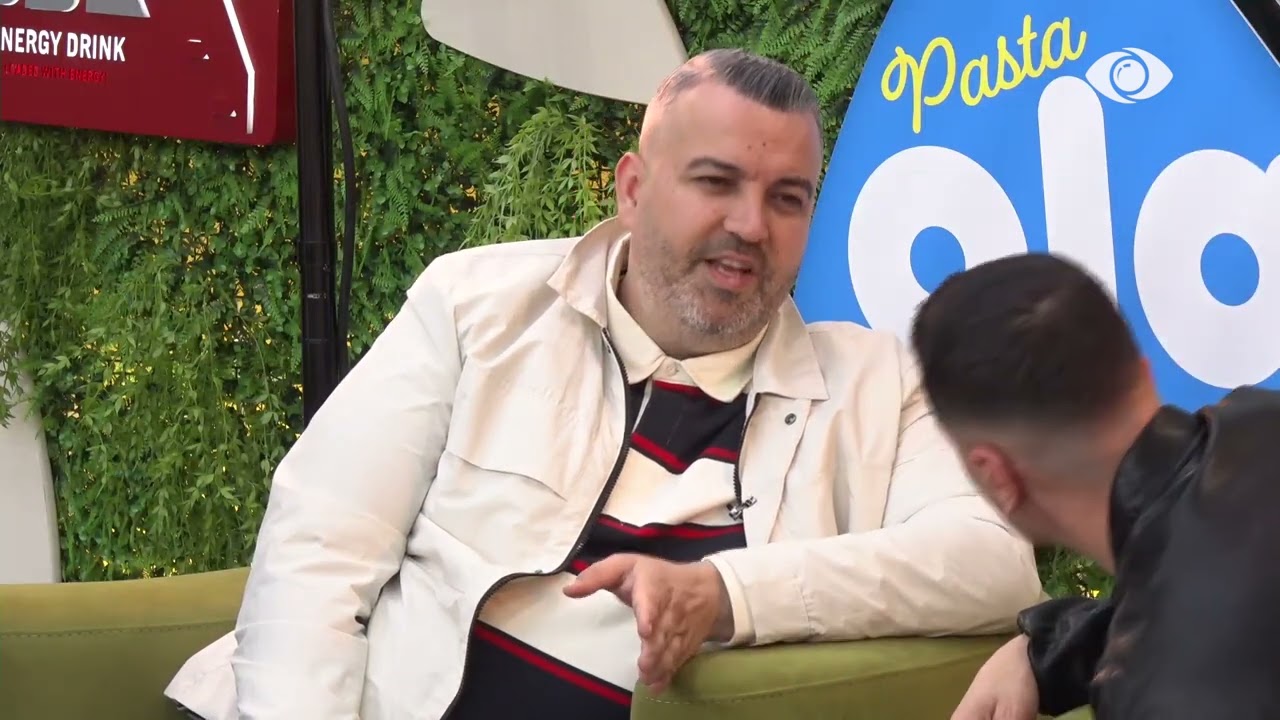 Burri gjykohet për një shpullë, kur…/ Mateo bisedon me Rogertin, banori: Je gabim