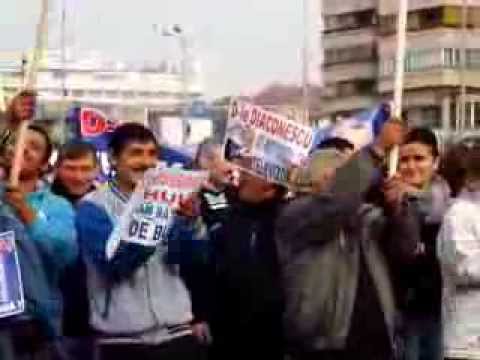 Imn anti-PPDD la Oradea: Ati mintit poporul cu televizorul!