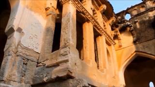 preview picture of video 'Queen's Bath, Hampi, Karnataka'