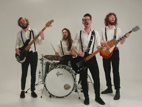Gavin Bowles & The Distractions - On The Telephone (I Used to Call You) (Official Music Video)