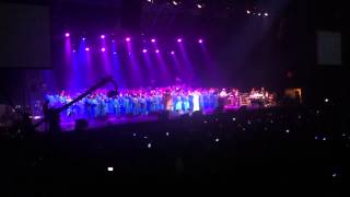Yolanda Adams & Total Praise Mass Choir - I Believe I Can Fly
