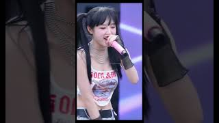 【IZONE】タンクトップイェナ牌 YENA Big Boobs Chest