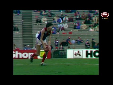 1982 VFL - Footscray v Melbourne - Round 14 - VFL Park