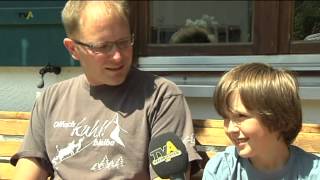 preview picture of video 'Oifach Kuhl: Kinder basteln Traktoranhänger für die Allgäuer Festwoche'