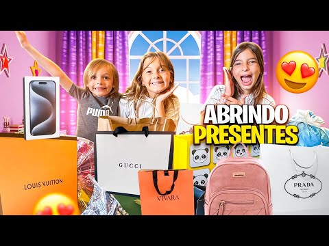 ABRINDO OS PRESENTES DE ANIVERSÁRIO DE 9 ANOS DA HELENA *Muitas surpresas