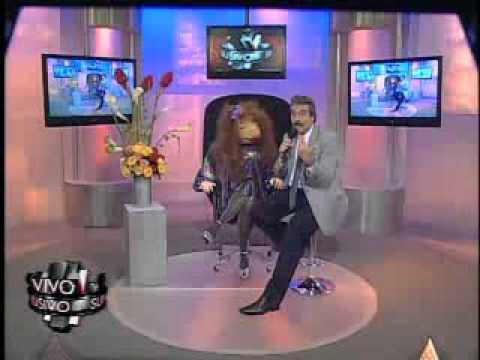 SuperXclusivo - Héctor Travieso colándose en fila médica 11/5/09