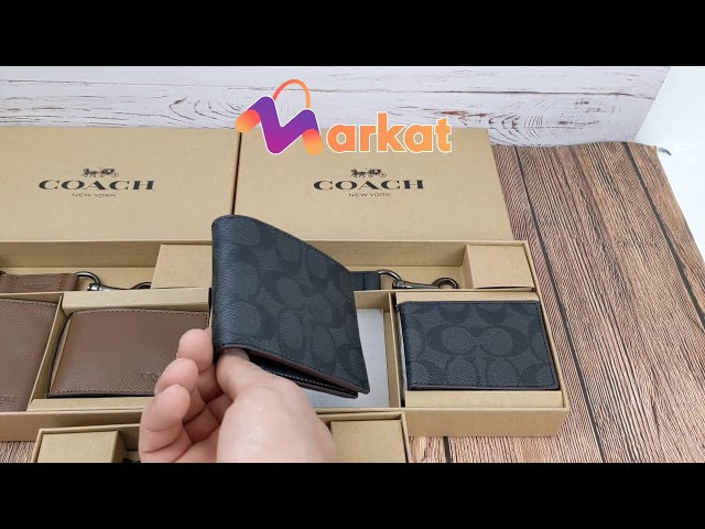 محفظة رجالية مميزة من ماركة كوتش