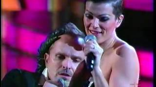Miguel Bosé Y Bimba Bosé - Como un lobo - Premio Lo Nuestro
