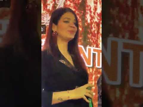 Annie  Dj on wheel...