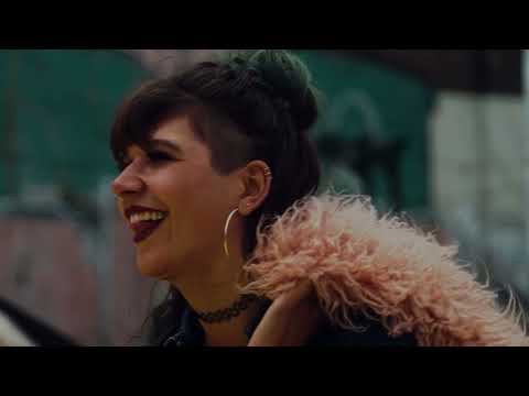 IK BEN VAN MIJ - Roos Blufpand - Official Videoclip