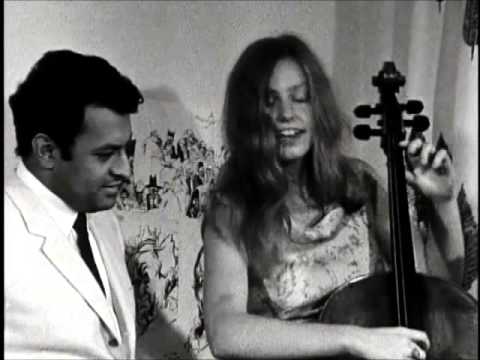 Jacqueline Du Pré singing