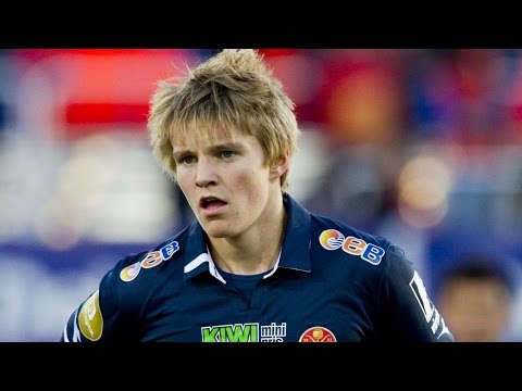 Martin Ødegaard ● 15 Years Old - Goals & Skills | 2013/14