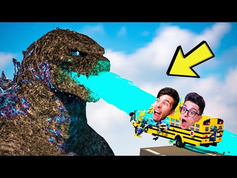 GIANT GODZILLA VS CARS on TEARDOWN MULTIPLAYER!!