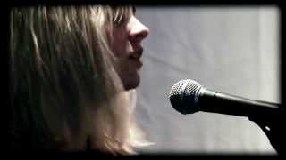 TWEENS - Bored by this city ('FD' electric session)