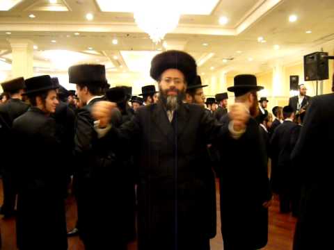 rabbi dancing
