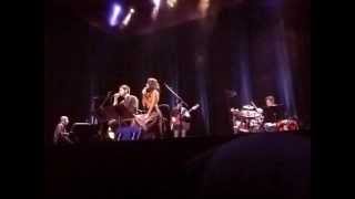 Maio, Maduro Maio. Zeca Afonso.